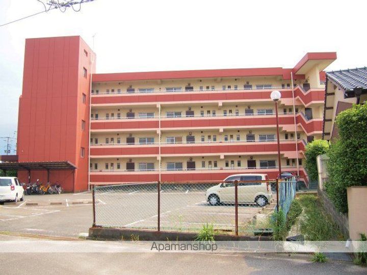 サンコーポシライシの外観