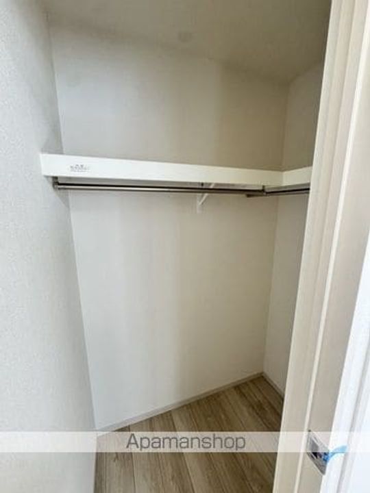 東京都福生市本町の賃貸マンションの内装