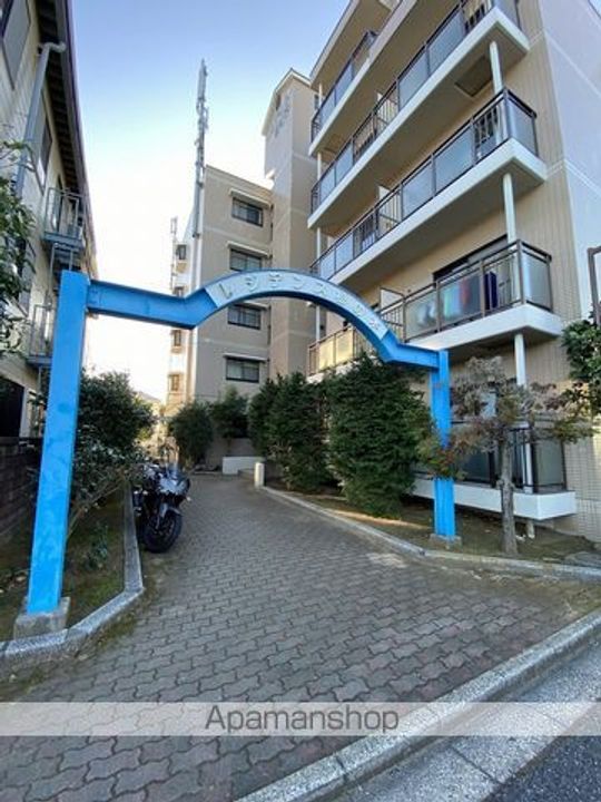 レジデンス松の木の外観