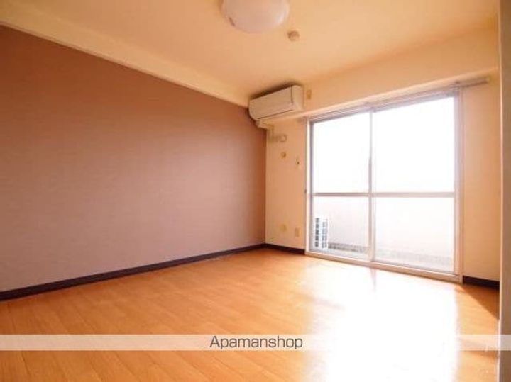 ホワイトプラザ会津の居間