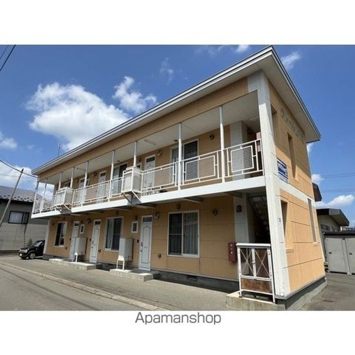 クレール山下町101の外観