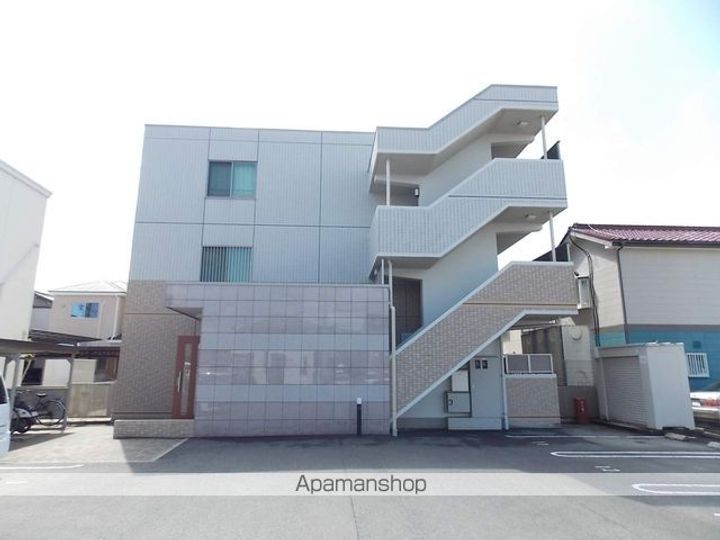 CHARMANT MUKAIYAMAの外観