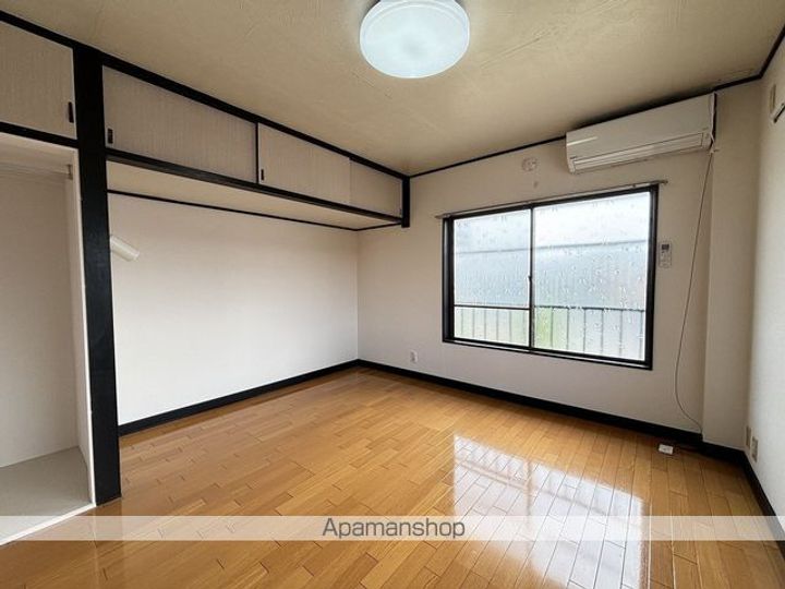 福島県郡山市安積町日出山字大洲河原の賃貸アパートの居間