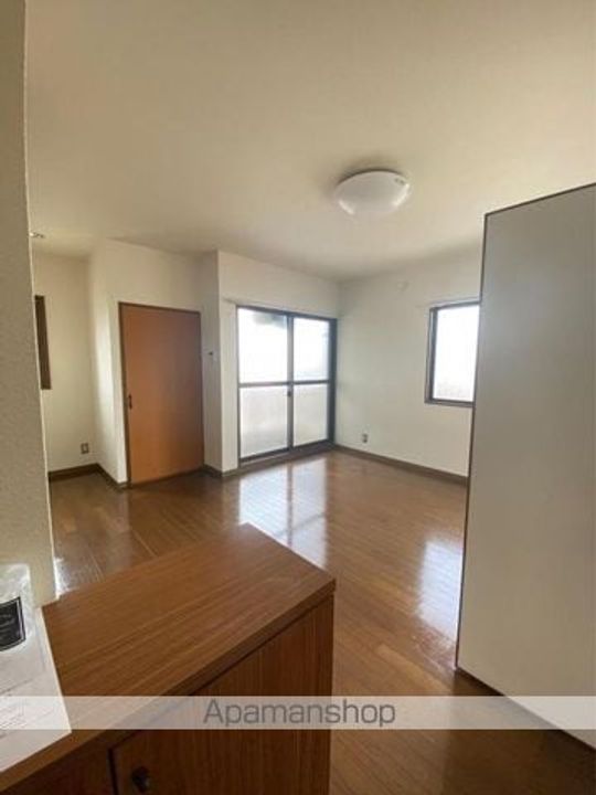 香川県高松市扇町3丁目の賃貸マンションの内装