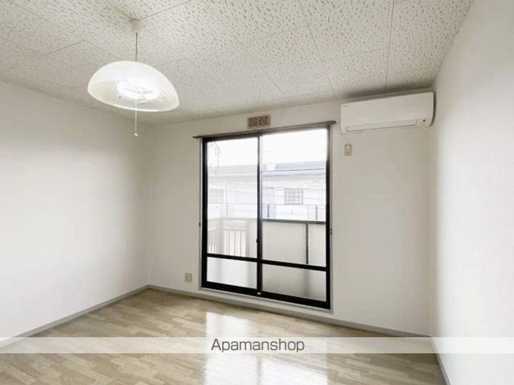ジョイ福田 A棟の居間