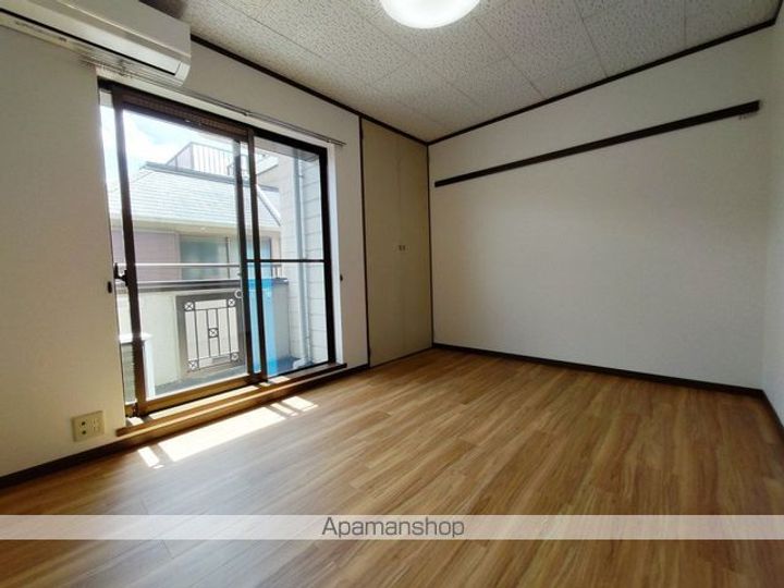 ハイム・ローザ203の居間