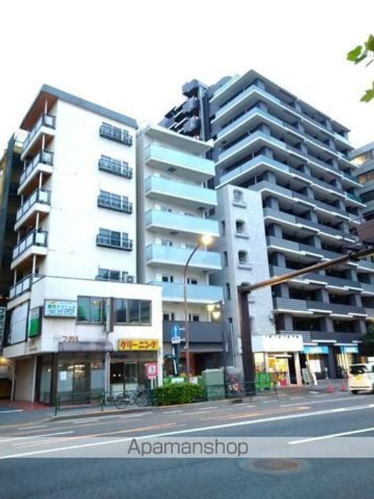 ドエル中野702の外観