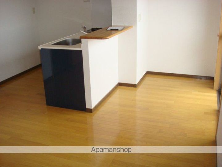 ミモザ千405の居間