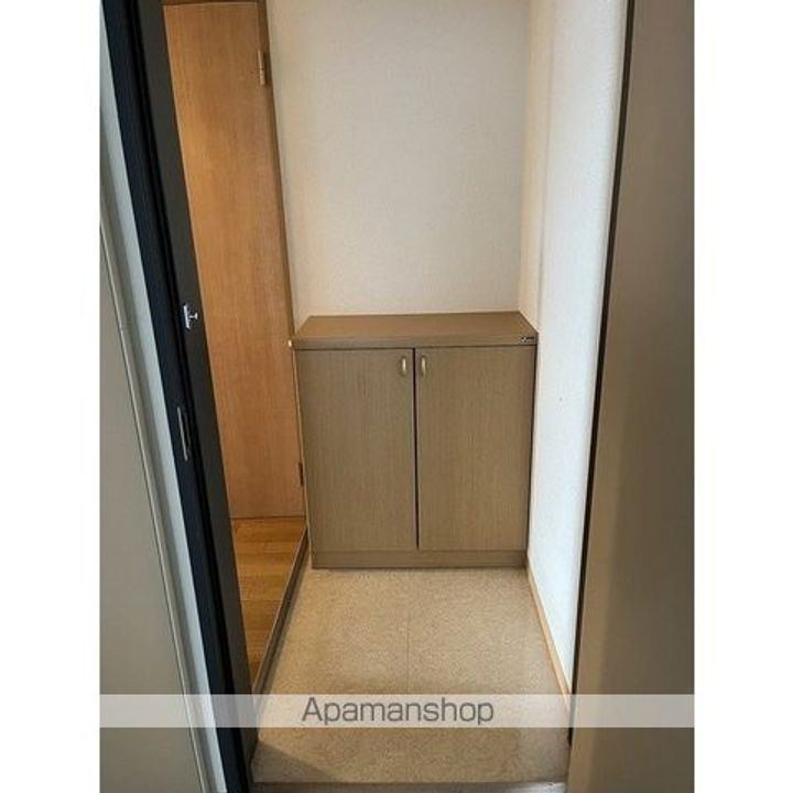 ソシオ山下通り501の玄関