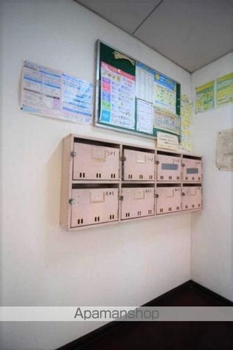 岡山県岡山市北区表町3丁目の賃貸マンションの外観