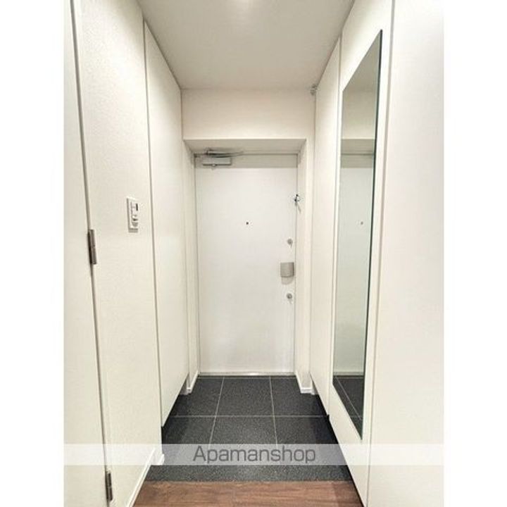 アジールコート練馬中村橋の玄関