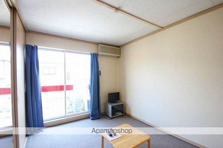 レオパレスKOYAMAの内装