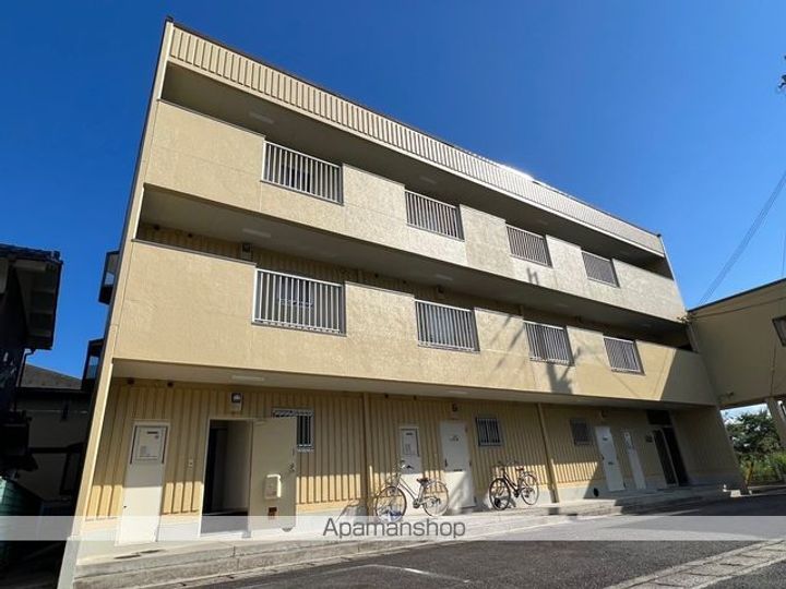 滋賀県近江八幡市西本郷町の賃貸マンションの外観