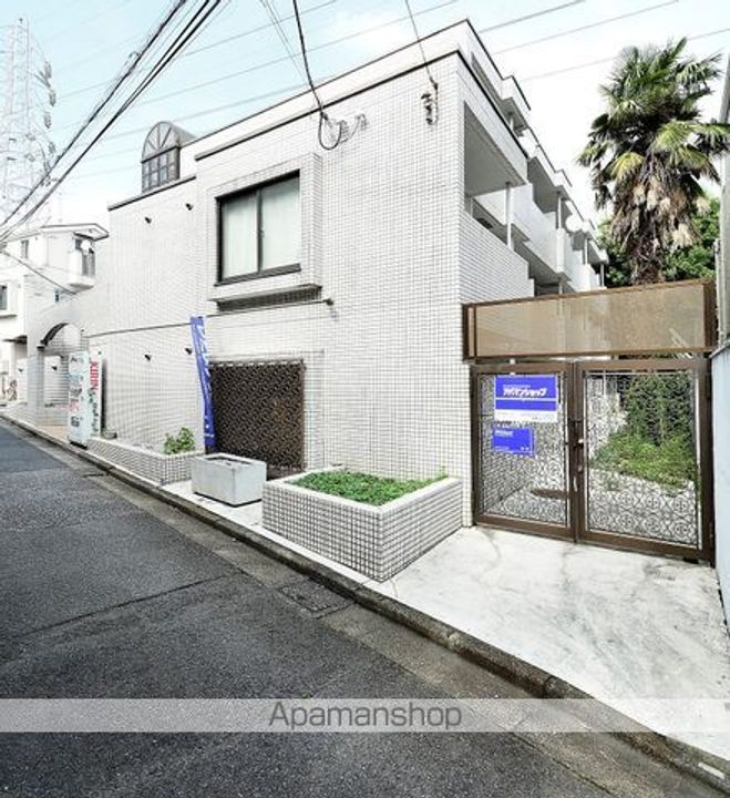 ラ・レジダンス・ド・エスパリエの外観