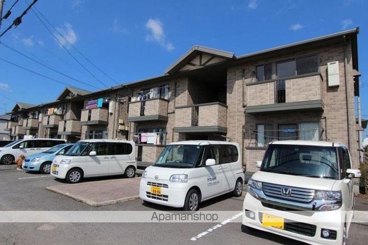 香川県高松市元山町の賃貸アパートの外観