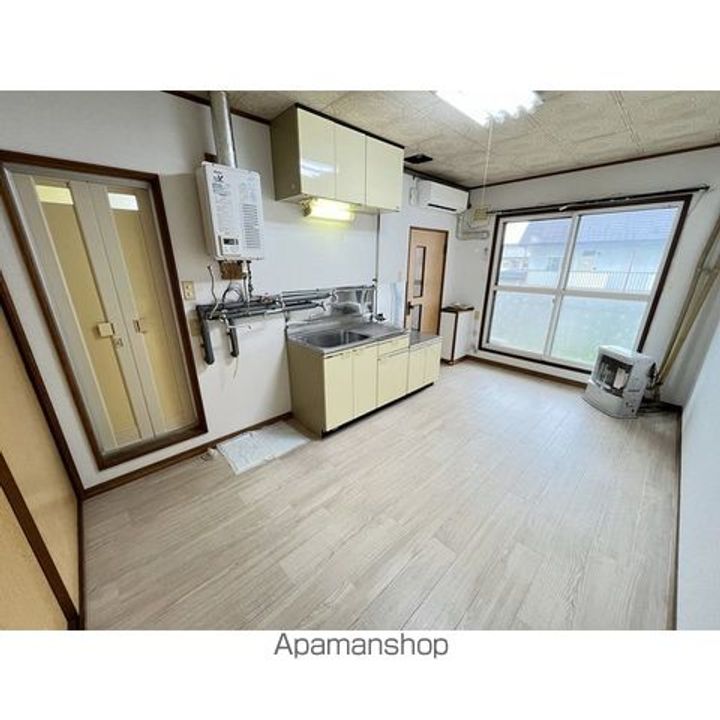 コーポ柏陽203の居間