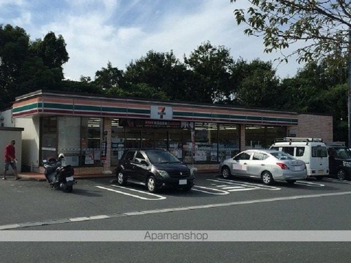 レオパレスピュアフルの周辺