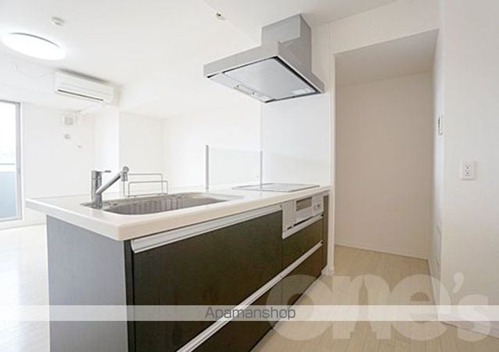 愛知県名古屋市東区泉3丁目の賃貸マンションの内装