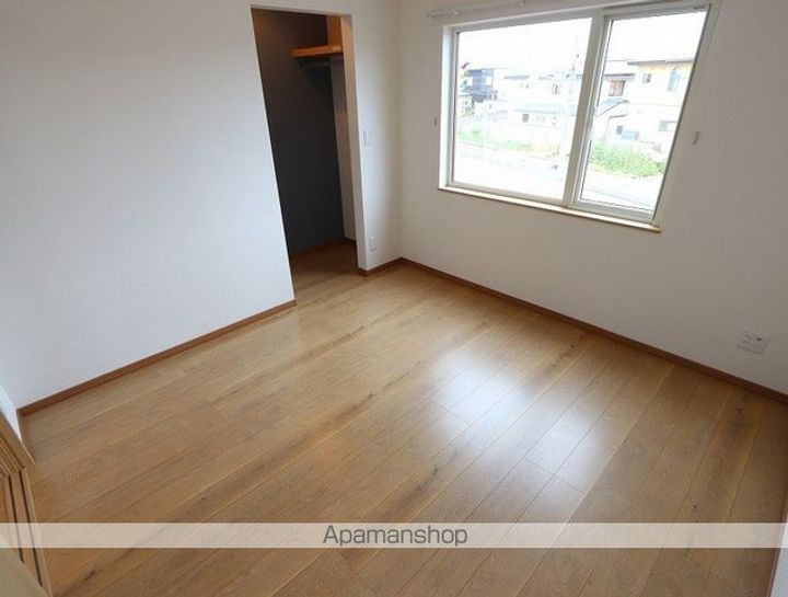 ロイヤルハイム北光B201の内装