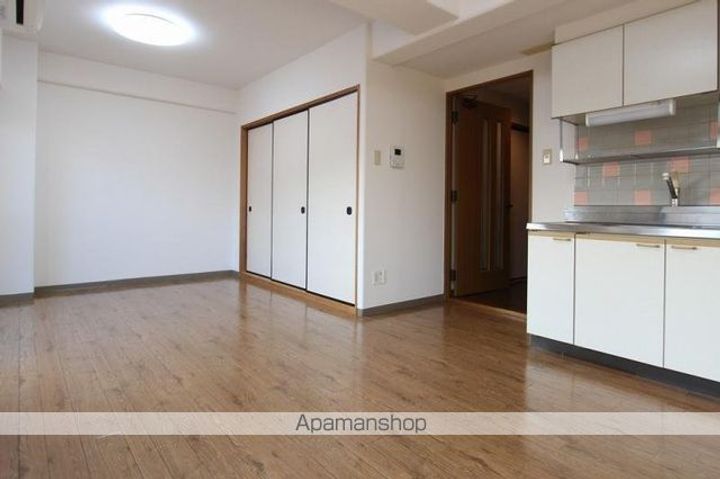 スカール明日香の居間