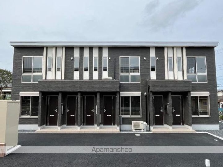 LAKE HILL (レイク ヒル) B棟の外観