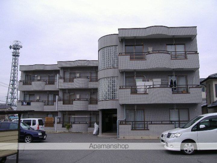 マンション元町の外観