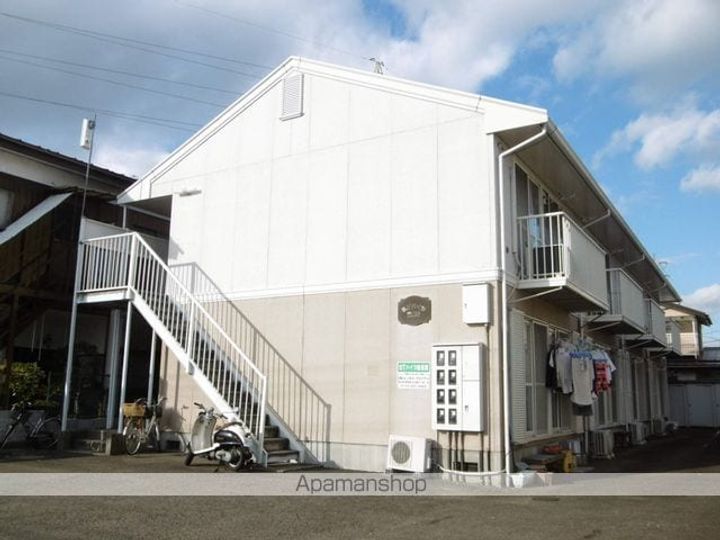 STハイツ遠見塚の外観