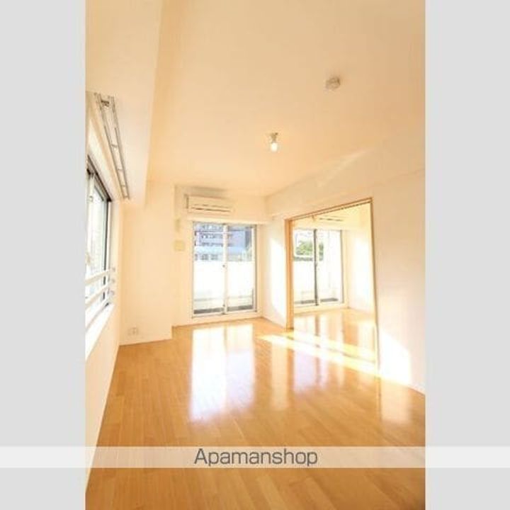 プラウドフラット鶴見Ⅰの居間