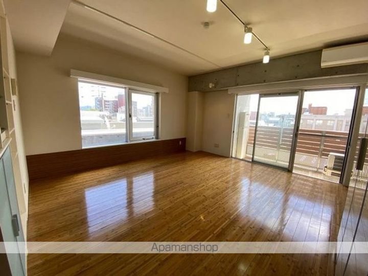 富士ヒルズの居間