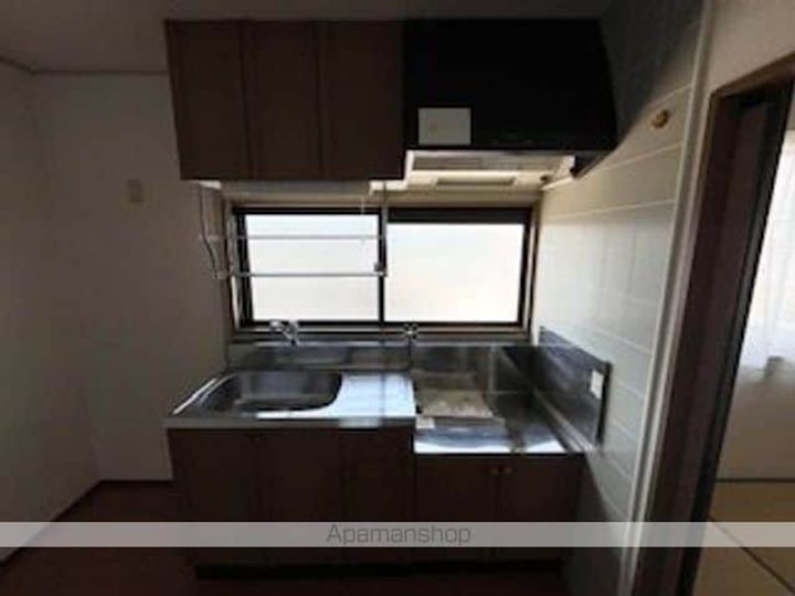 滋賀県長浜市八幡東町の賃貸アパートのキッチン