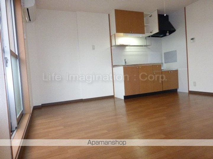 滋賀県東近江市大森町の賃貸アパートの居間