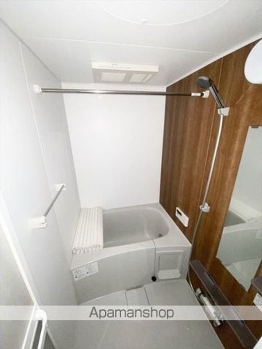 ファヴィリータCの風呂