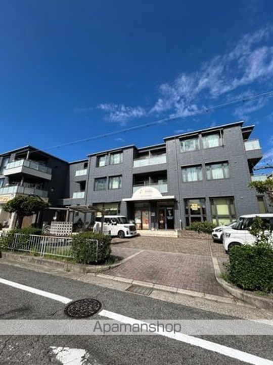 オーガスタ・スクウェアの外観