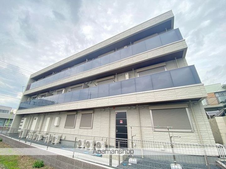 埼玉県三郷市早稲田1丁目の賃貸マンションの外観
