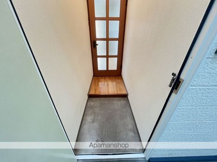 田辺マンション203の玄関