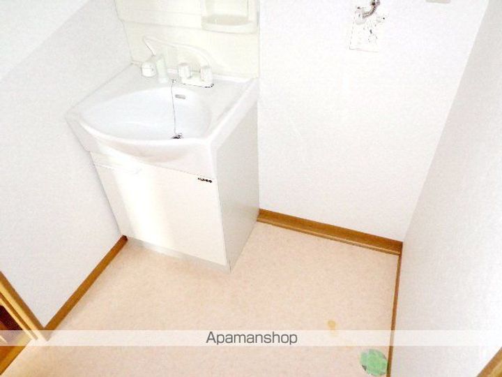 ハイツ ウエスト201の内装