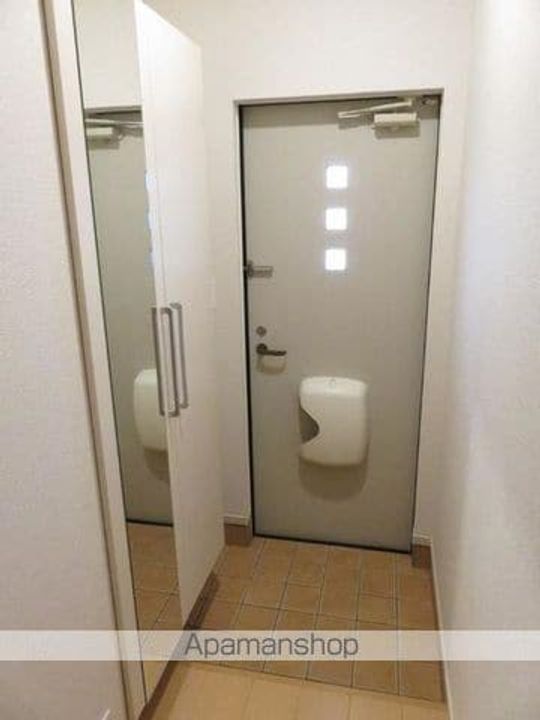 ユニゾンEの玄関