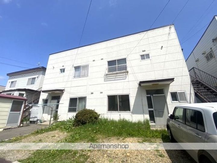 本通1丁目アパート(ホンドオリイッチョウメアパート)2階右の外観