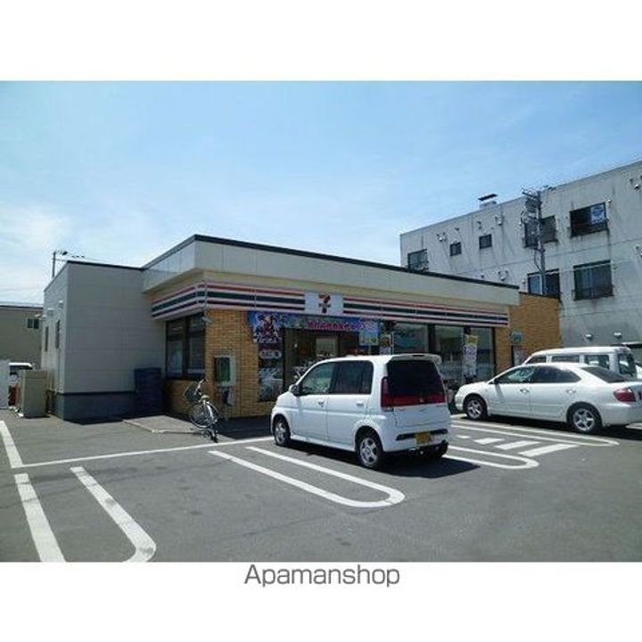 ソシオ山下通り703の周辺