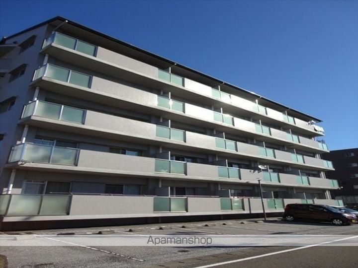 高知県高知市札場の賃貸マンションの外観