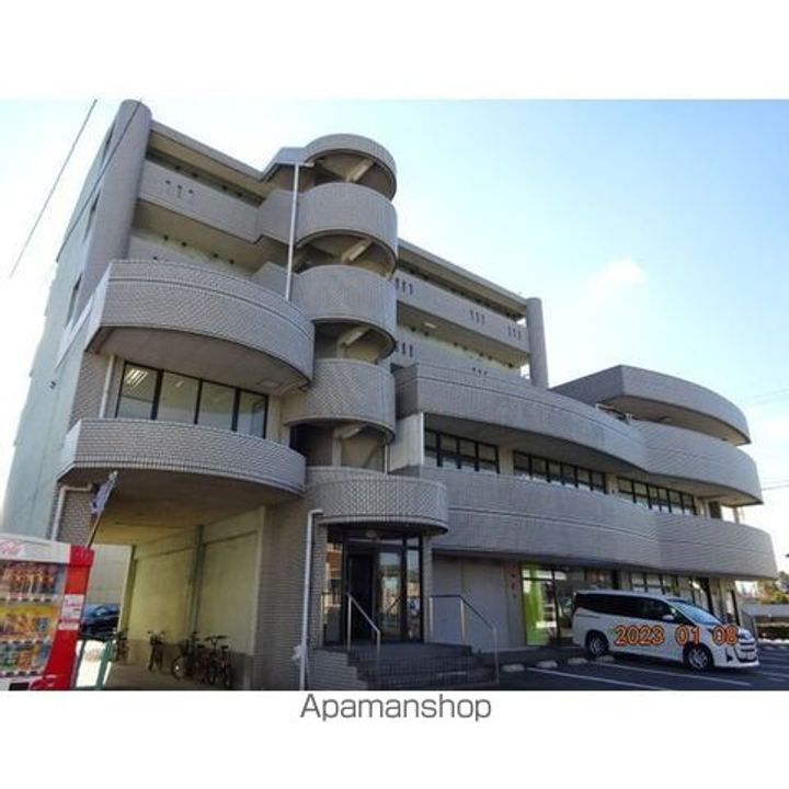 愛知県小牧市大字三ツ渕の賃貸マンションの外観