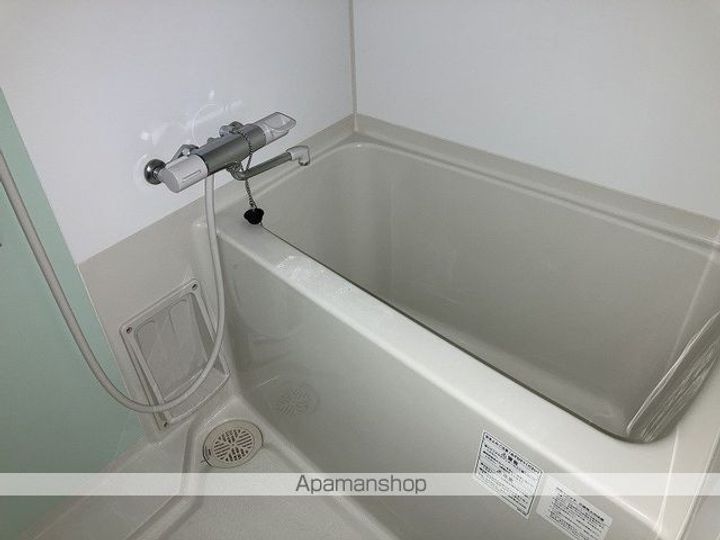 グリーンヴェール岡駅前の風呂