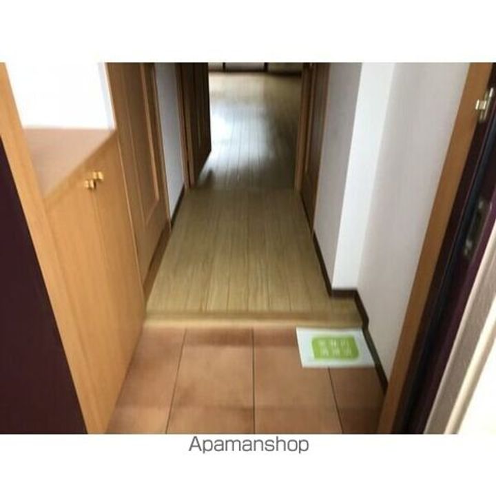 パレスM4の玄関