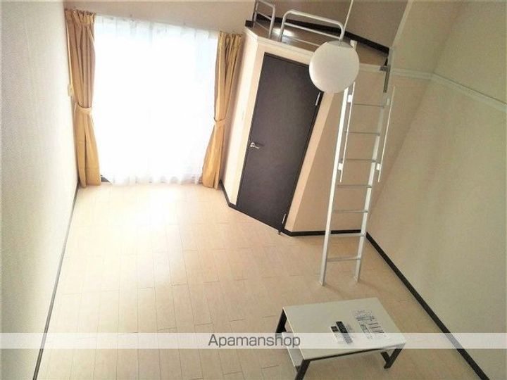 レオネクストさくらの居間