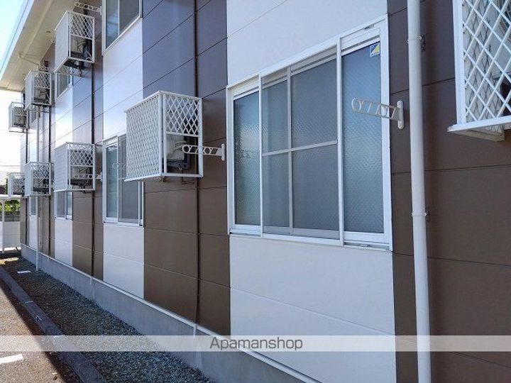 レオパレスフルールⅡ208の外観