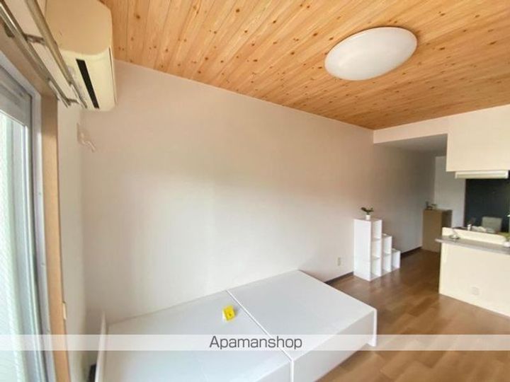 ボレバードマンションの居間