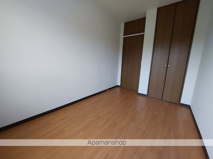 梅ヶ丘マンション402の内装