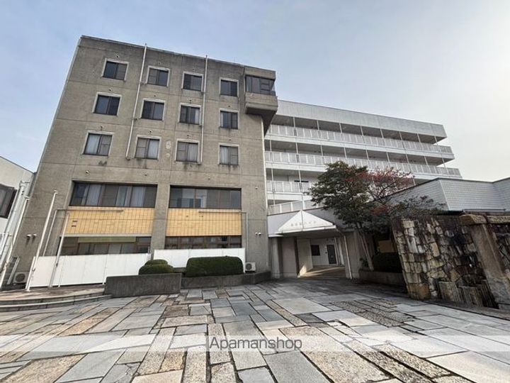 網の浦ハイツの外観