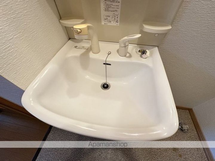 レモンハイツ山の手204の内装