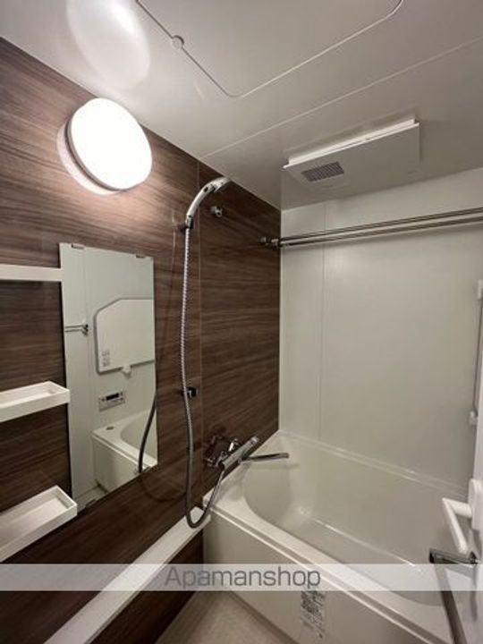 東京都新宿区百人町3丁目の賃貸マンションの風呂